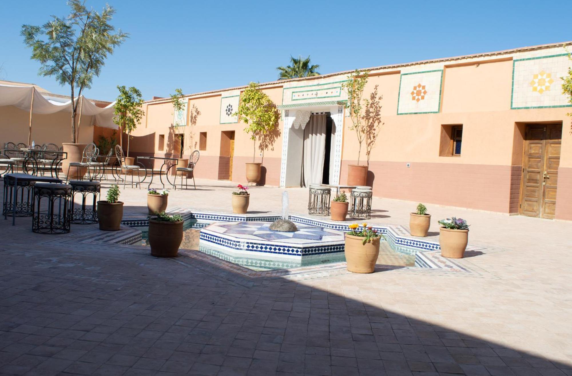 Ferme D'Hote Zomorroda Marrakesh Bagian luar foto