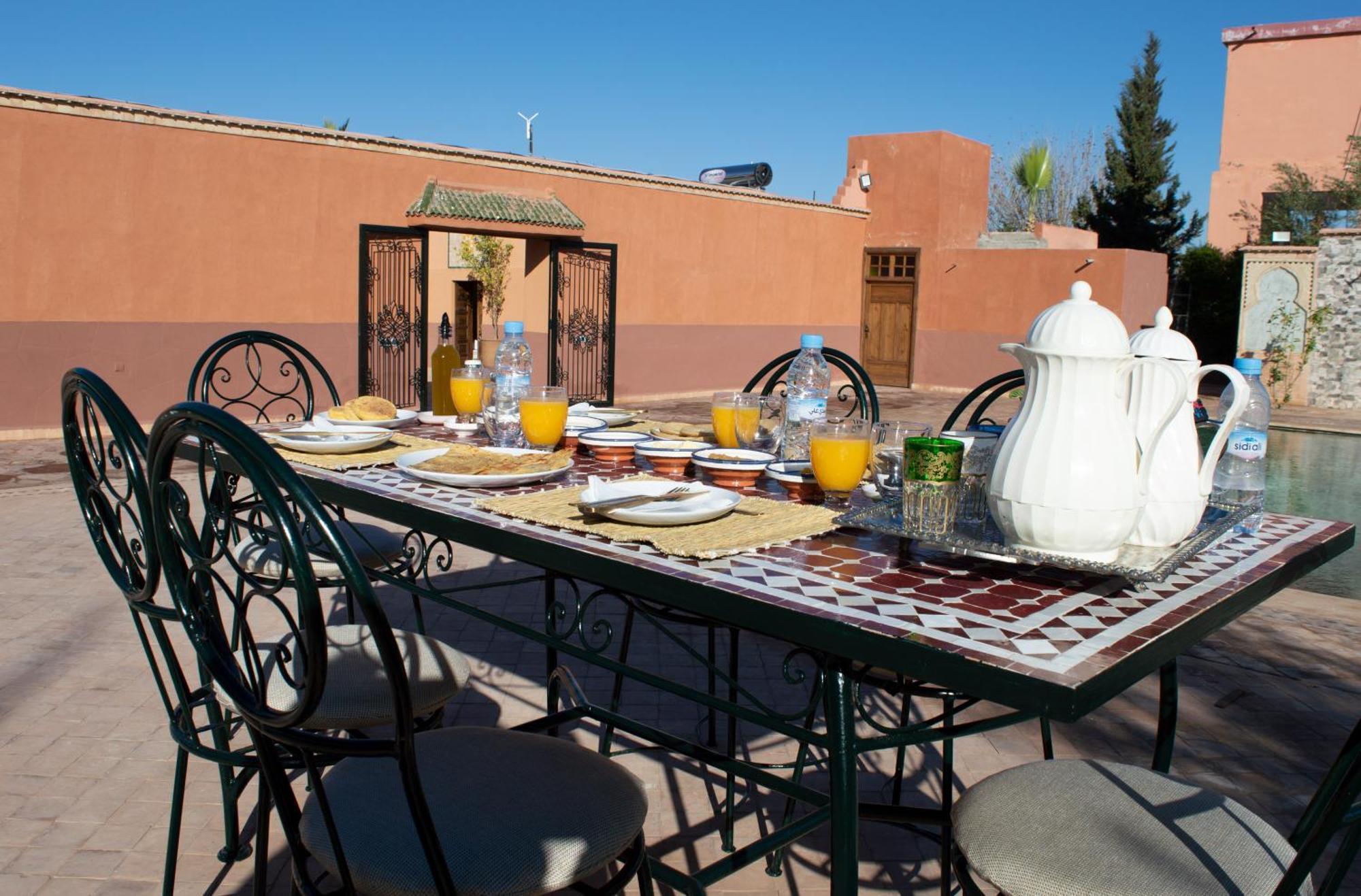 Ferme D'Hote Zomorroda Marrakesh Bagian luar foto
