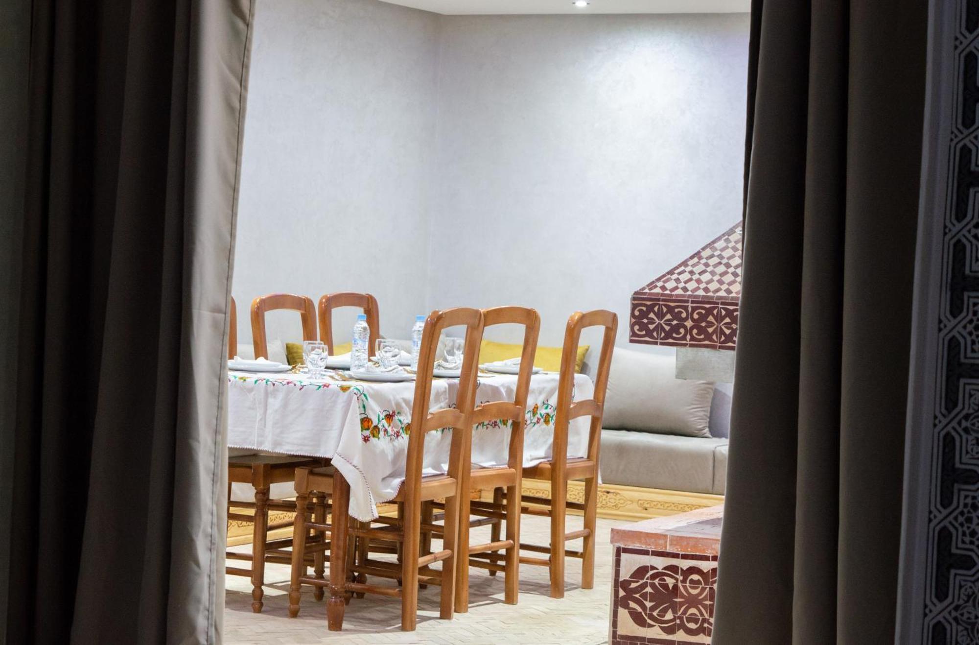 Ferme D'Hote Zomorroda Marrakesh Bagian luar foto