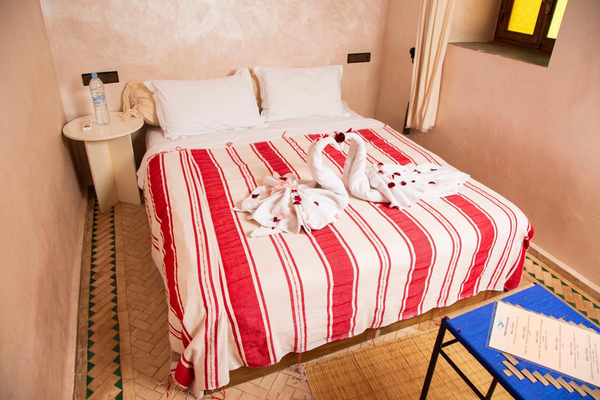Ferme D'Hote Zomorroda Marrakesh Bagian luar foto