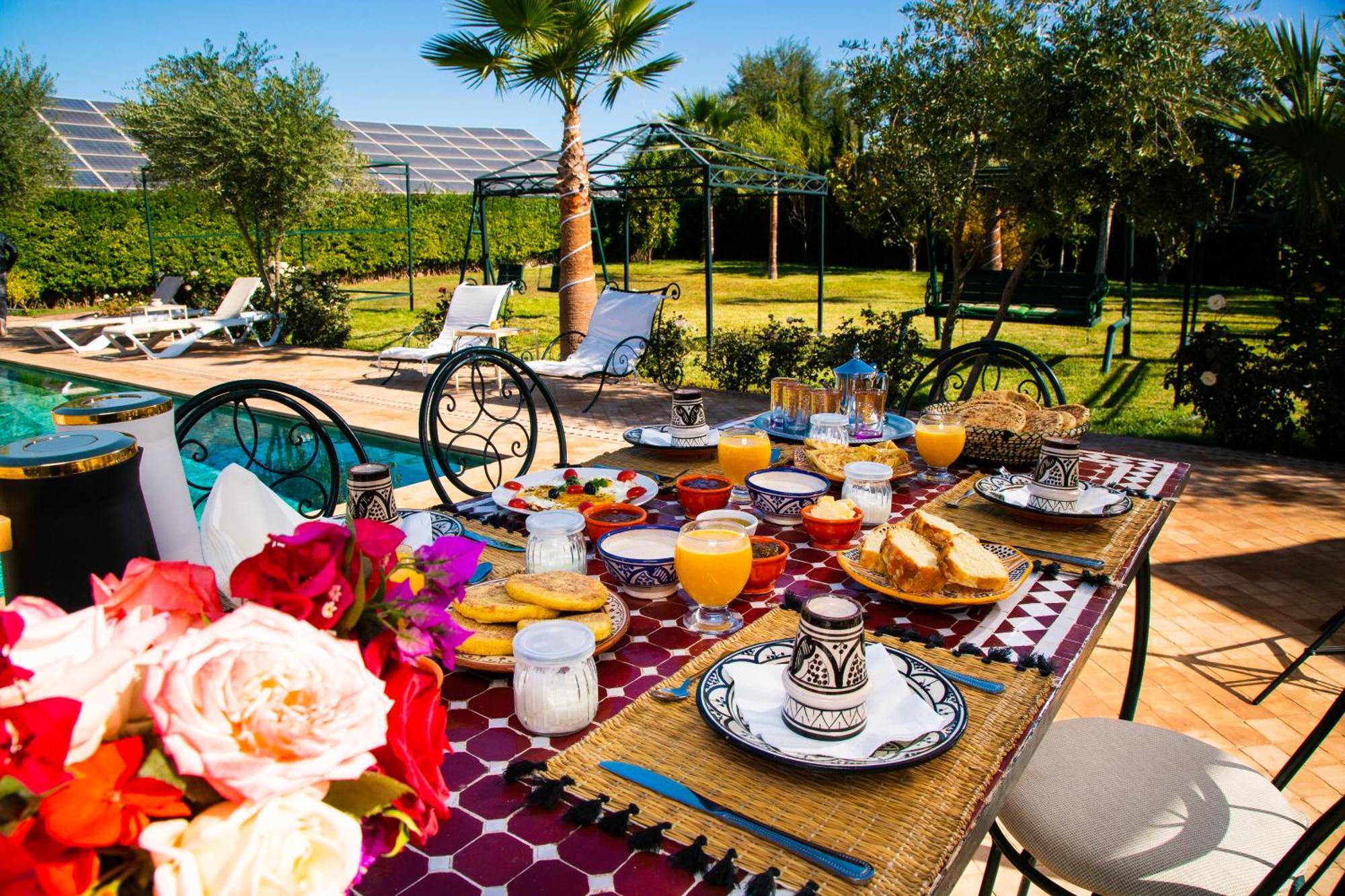 Ferme D'Hote Zomorroda Marrakesh Bagian luar foto